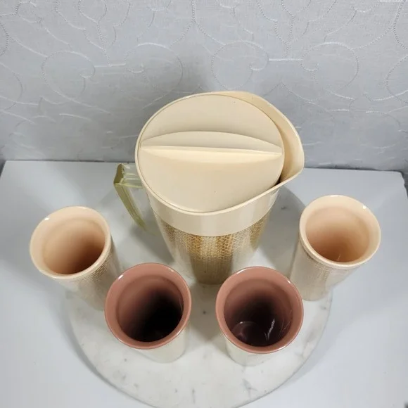 Vintage Rafia Insulated Pitcher 4 Cups Woven Burlap MCM Tiki Boho Beach Pool - Picture 15 of 16